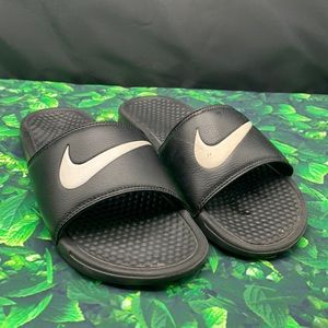 Nike slides